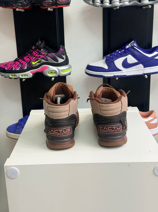 Nike air trainer Travis Scott marron - taille 41