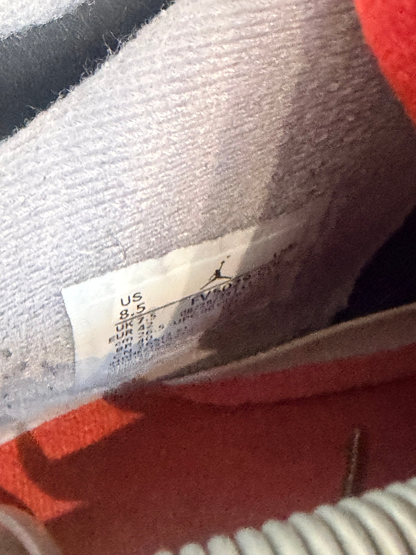 Jordan 4 bred reimagined - TAILLE 42