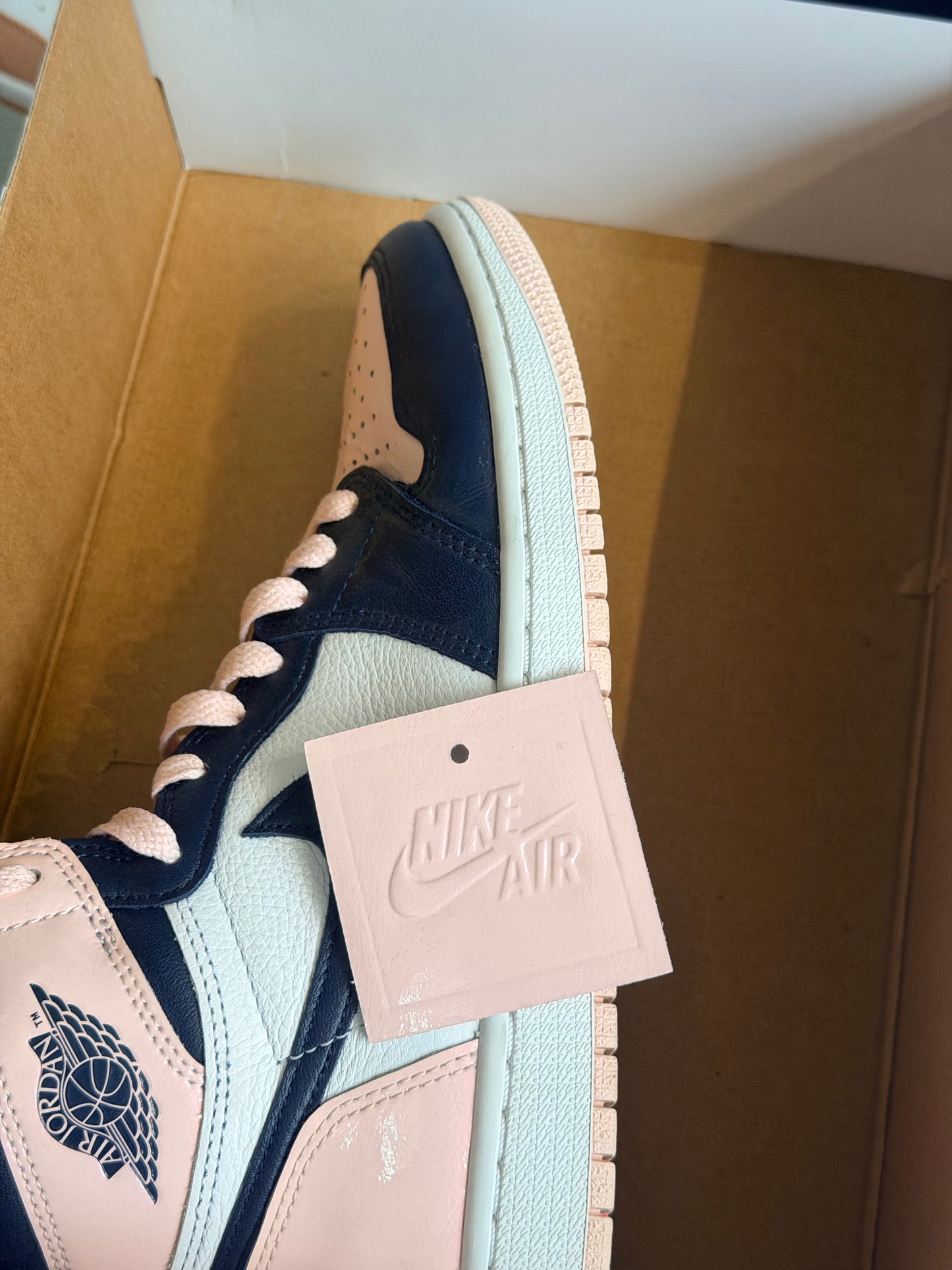 Jordan 1 high atmosphère bubbleGum - taille 40
