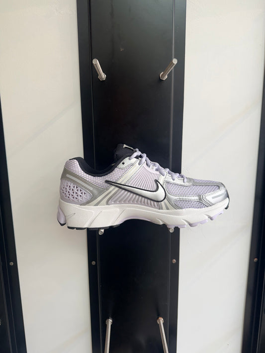Nike vomero 5 Lila - taille 42