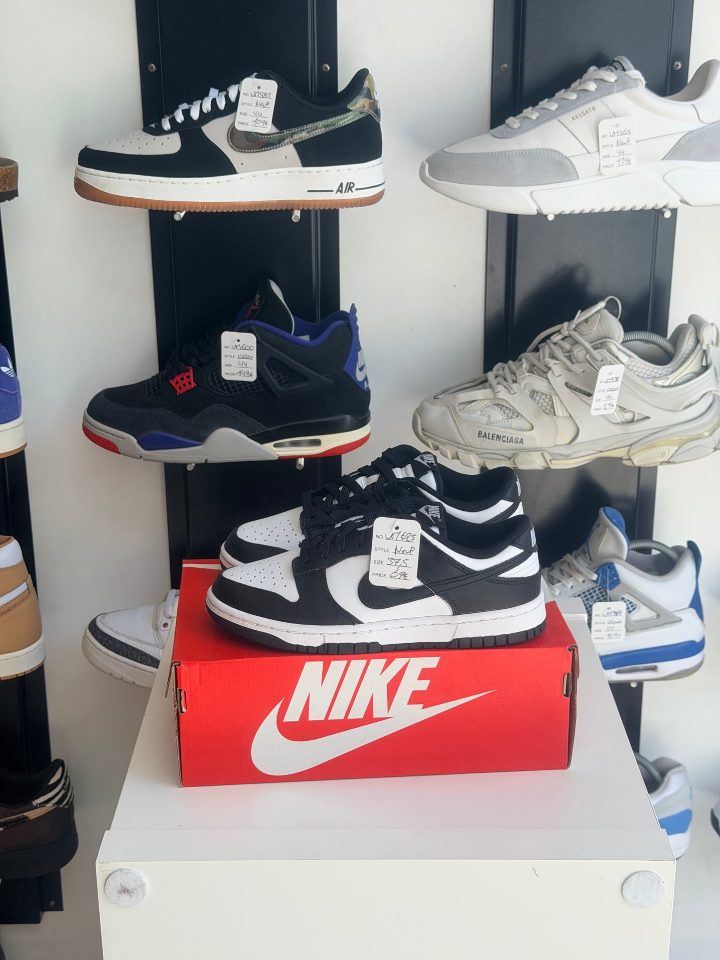 Nike dunk low panda - taille 37,5