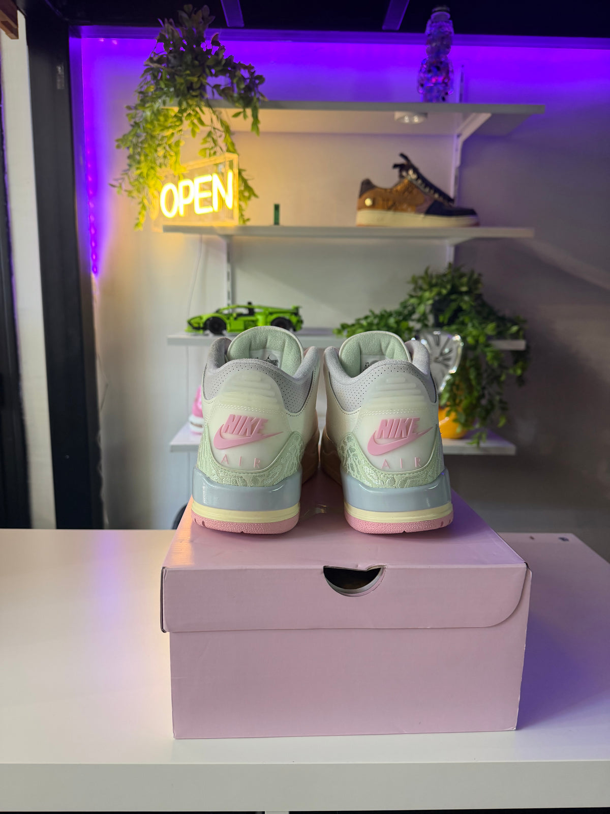 Air Jordan 3 Retro OG "Spring is in the Air" - TAILLE 42