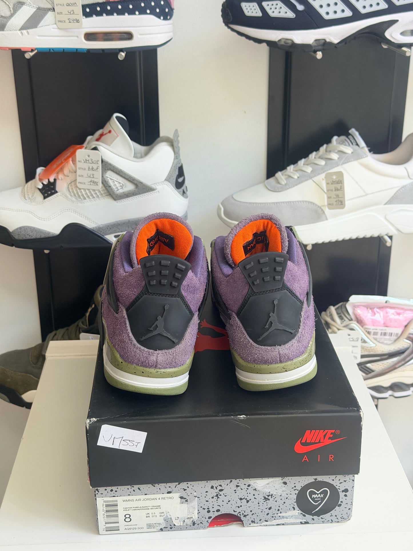 Jordan 4 canyon purple - TAILLE 38