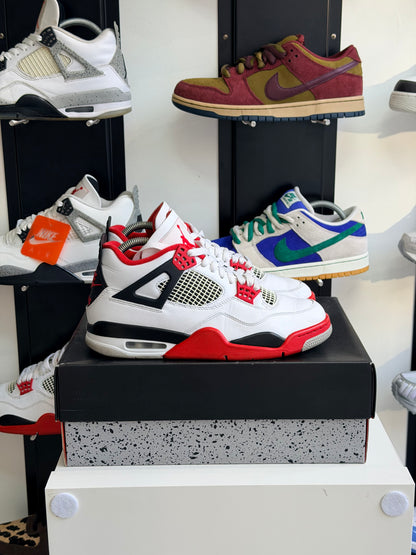 Jordan 4 fire red - taille 42