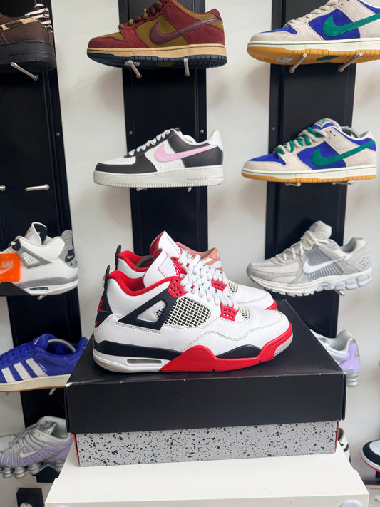 Jordan 4 fire red - taille 43