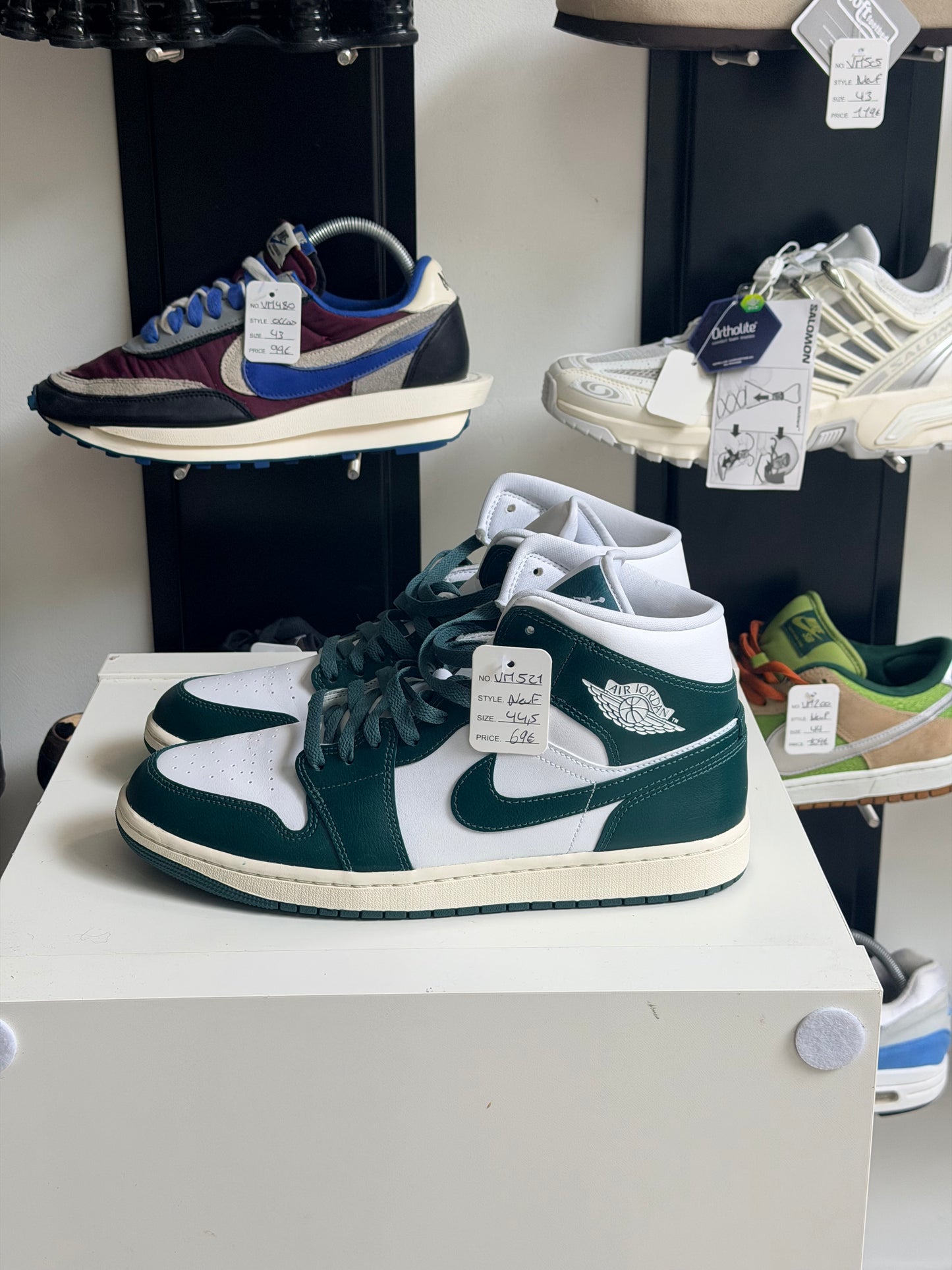 Jordan 1 mid white Green - TAILLE 44,5