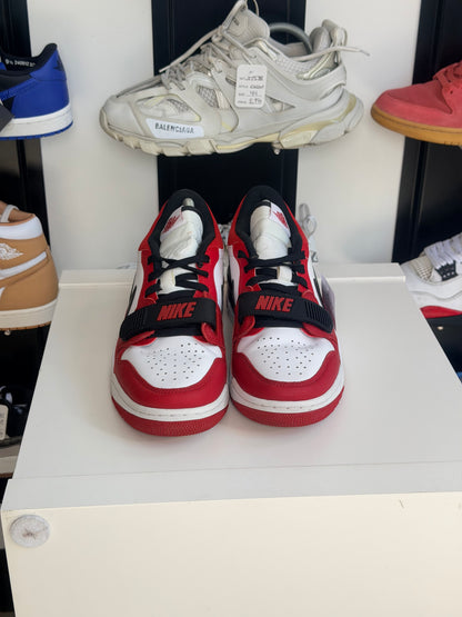 Jordan legacy 312 university red - TAILLE 42,5