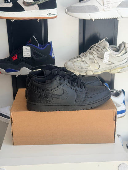 Jordan 1 low triple black - taille 42