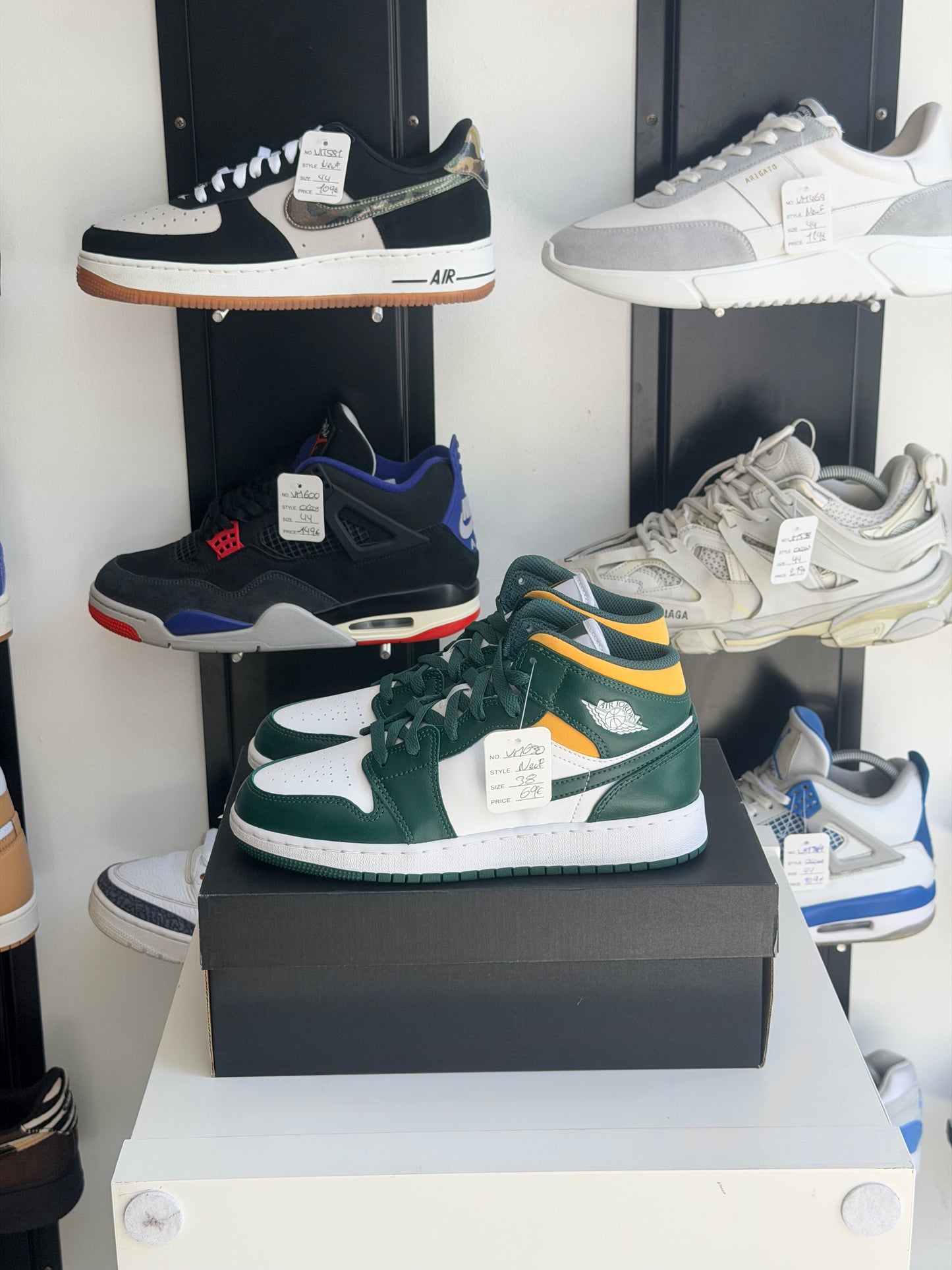 Jordan 1 mid sonics - taille 38