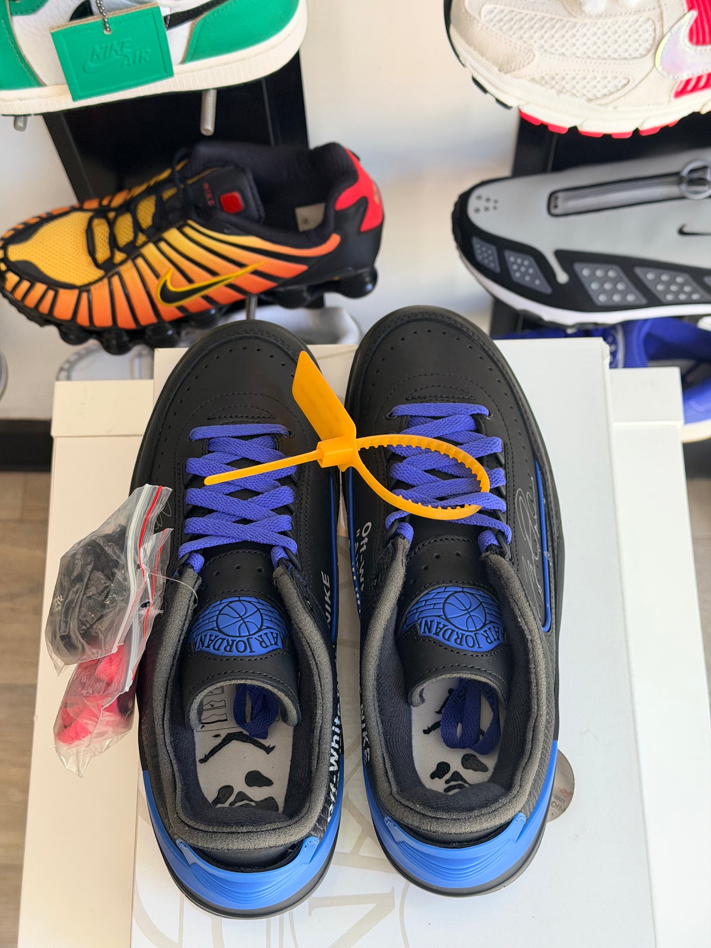 Jordan 2 X OFF WHITE BLACK - TAILLE 42,5