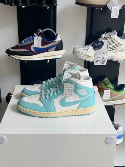 Jordan 1 mid Light dew - TAILLE 44,5