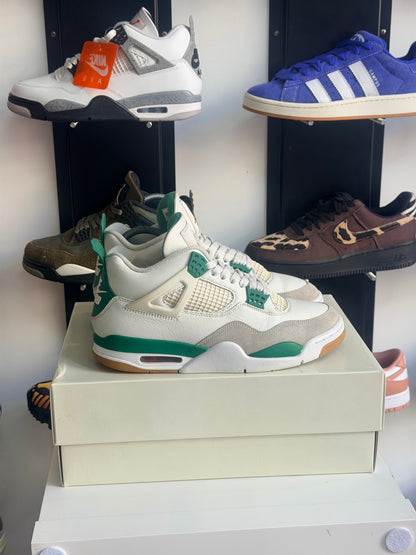 Jordan 4 pine Green - TAILLE 43