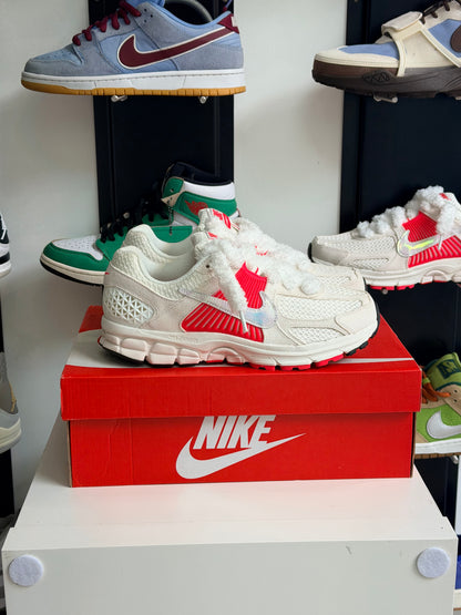Nike VOMERO 5 ROUGE  - TAILLE 41