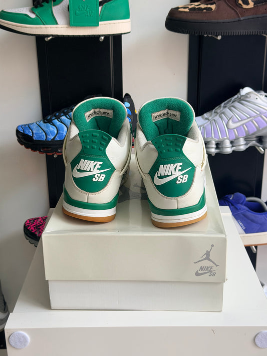 Jordan 4 sb pine Green - taille 44