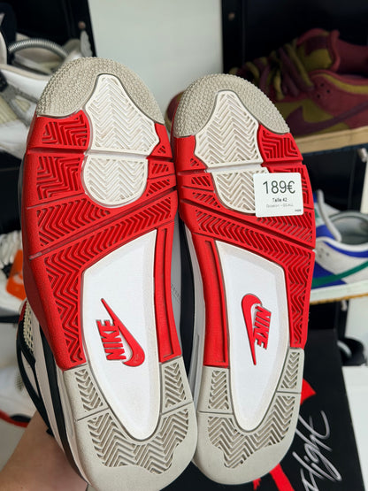 Jordan 4 fire red - taille 42