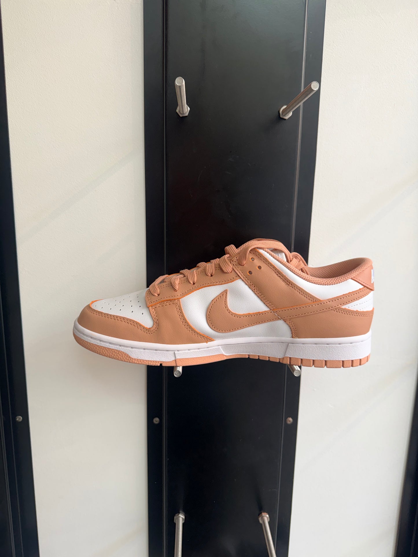 Nike dunk low rose - taille 44