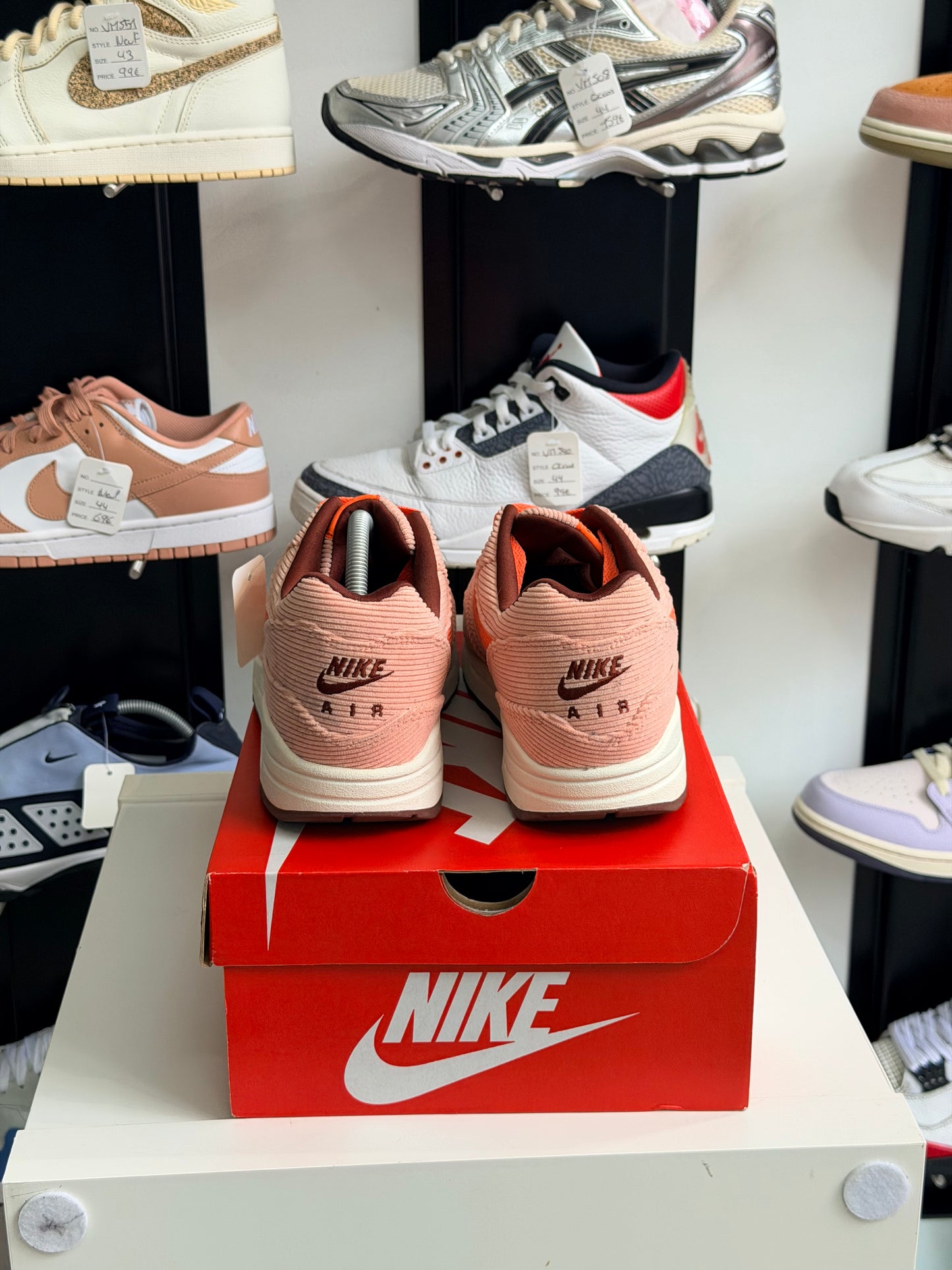 Air Max 1 rose velours - TAILLE 45