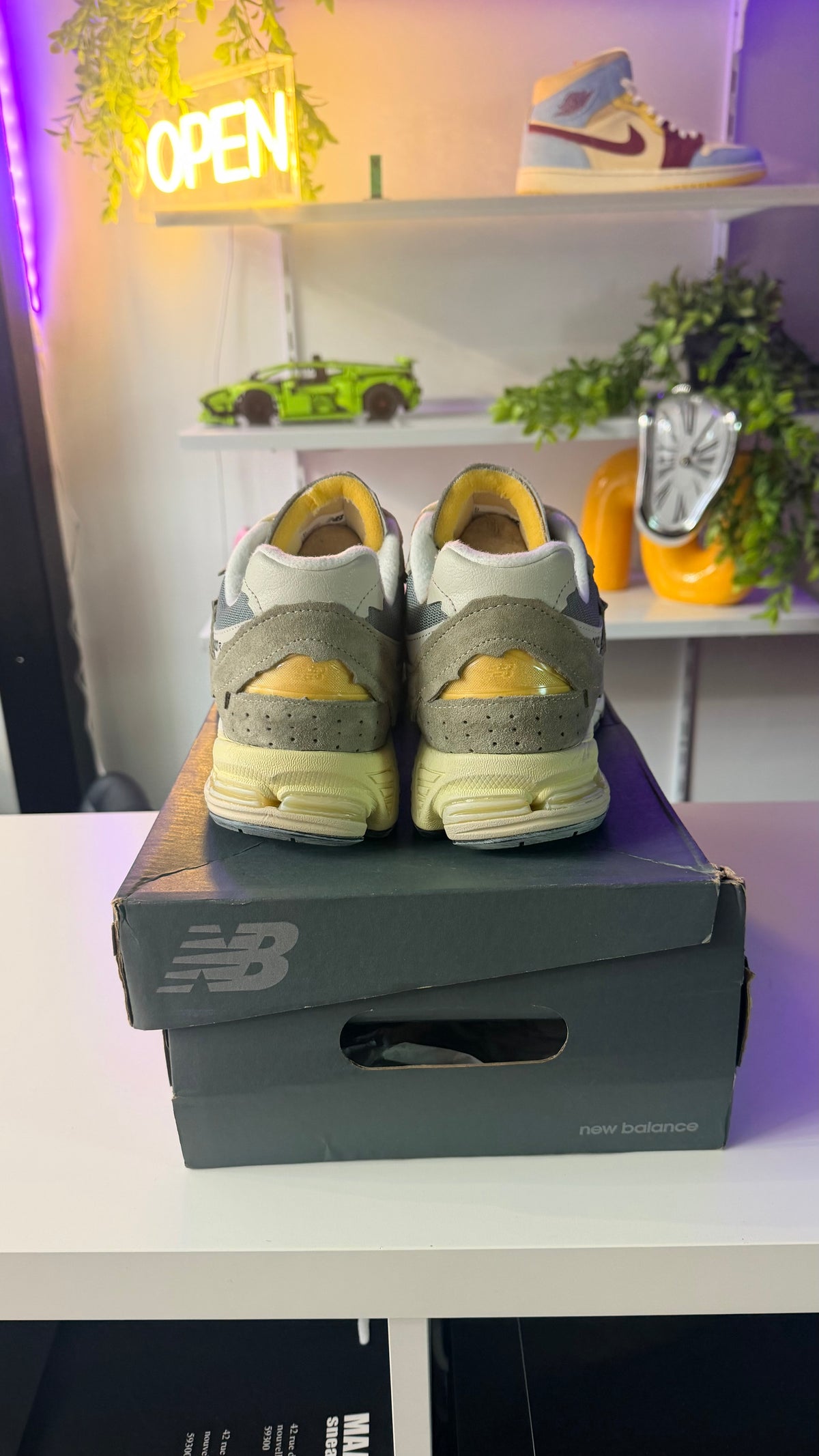 New Balance 2002R Protection Pack Mirage Grey - TAILLE 43