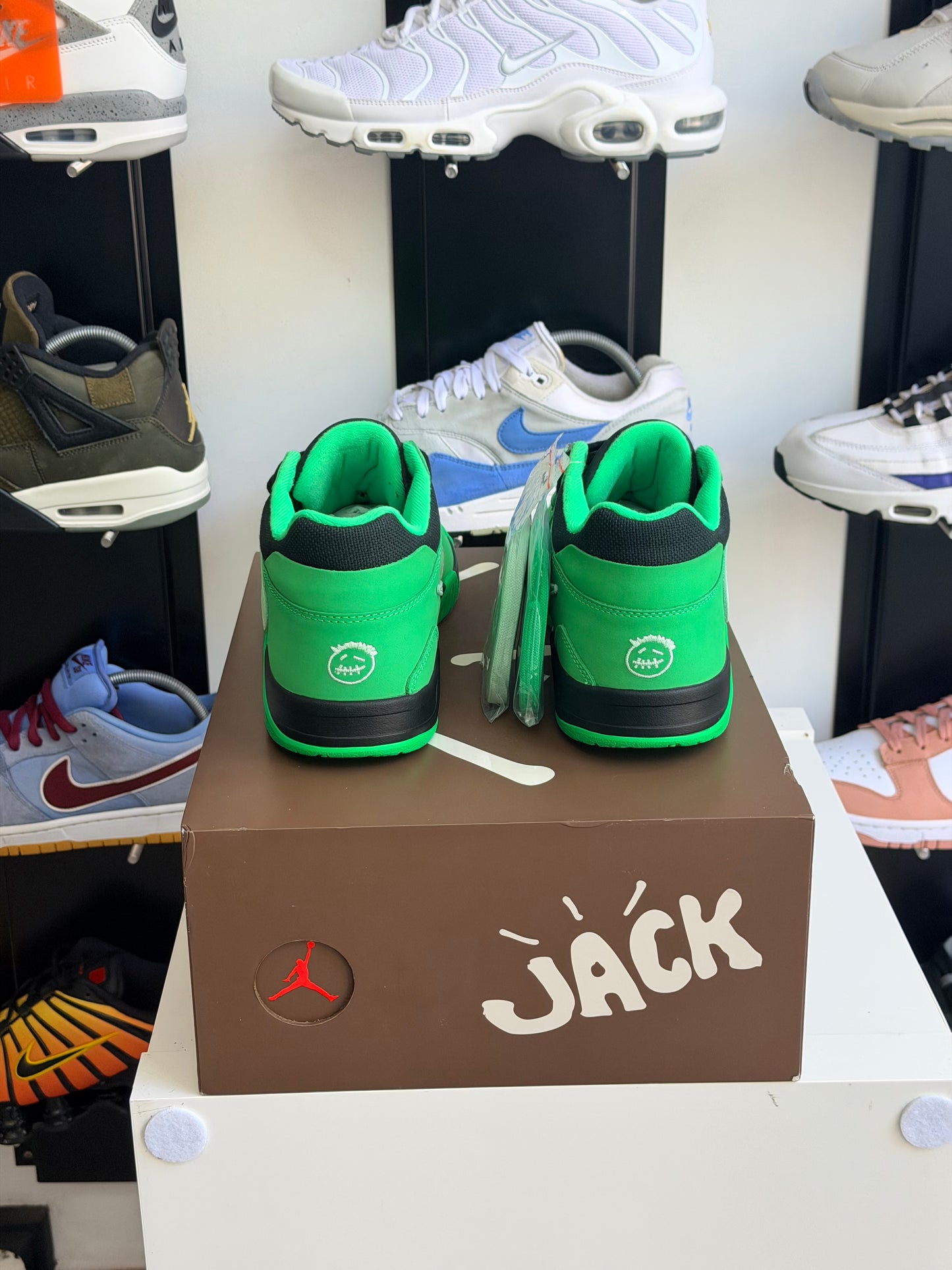 Nike Travis Scott T-REXX GREEN SPARK - TAILLE 44,5
