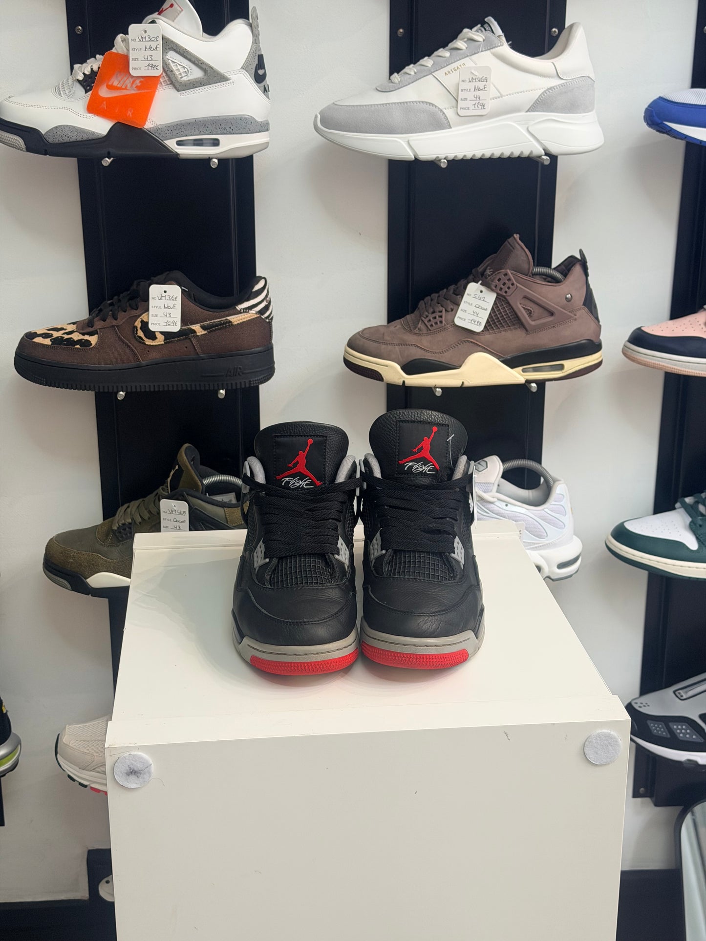 Jordan 4 bred reimagined - TAILLE 42