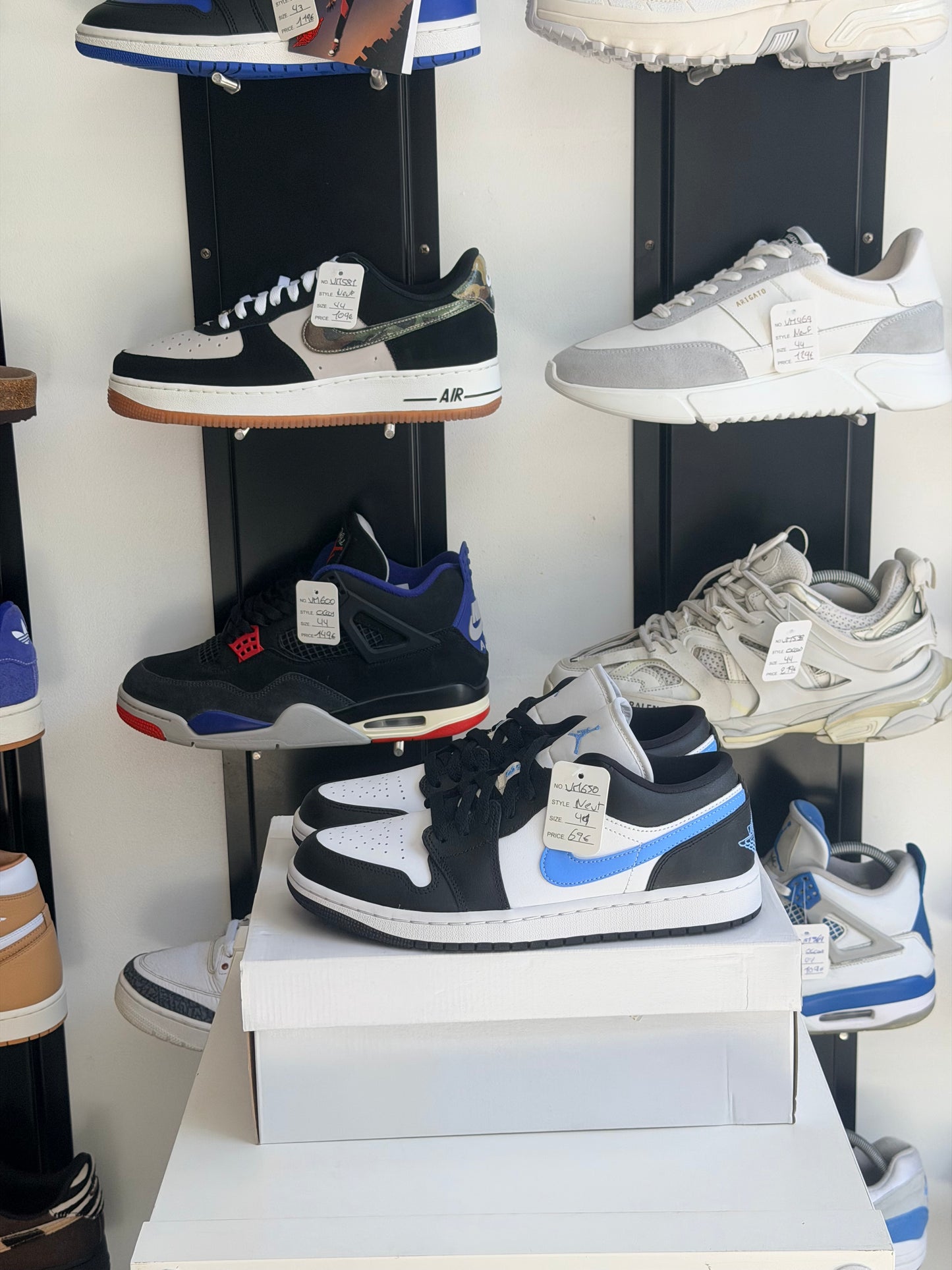 Jordan 1 low noir et bleu - TAILLE 41