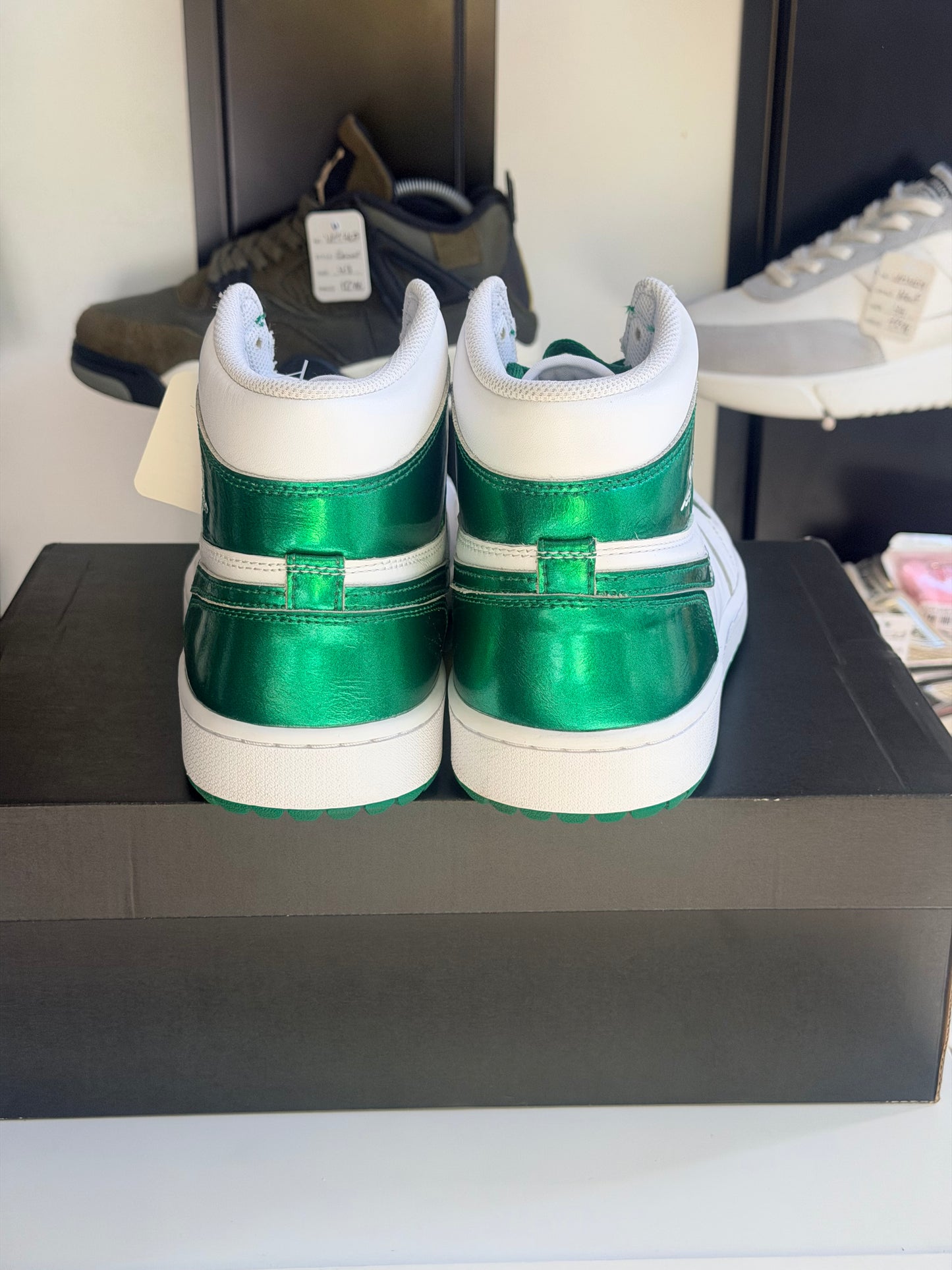 Jordan 1 high golf vert mettalic - TAILLE 45,5