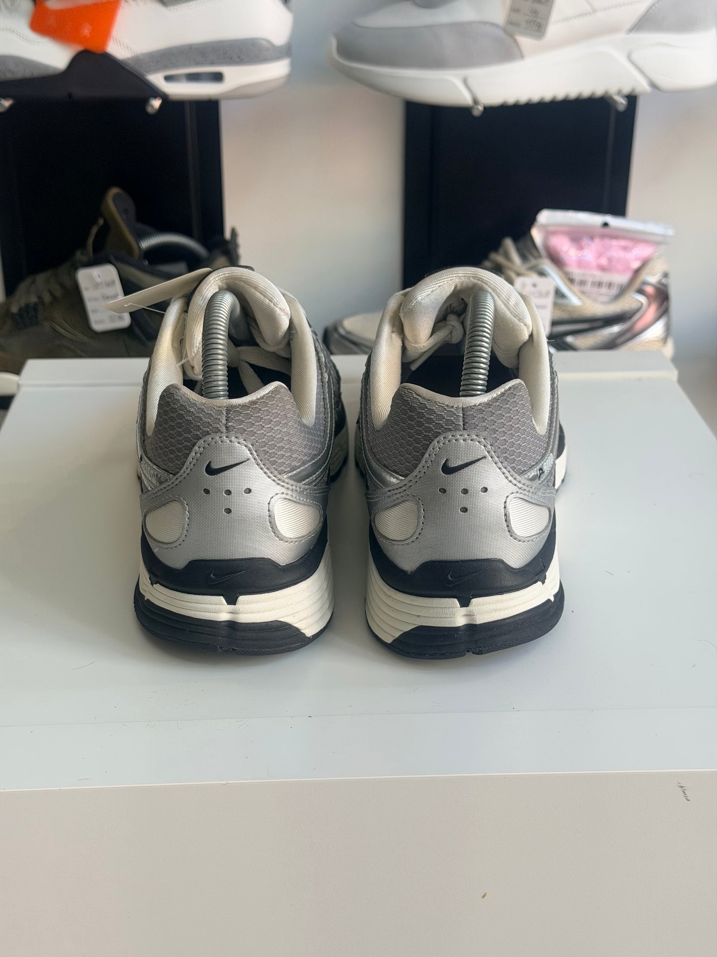 Nike P-6000 - TAILLE 42
