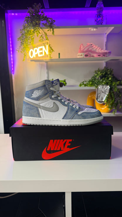 Air Jordan 1 Retro High OG « Hyper Royal » TAILLE 41