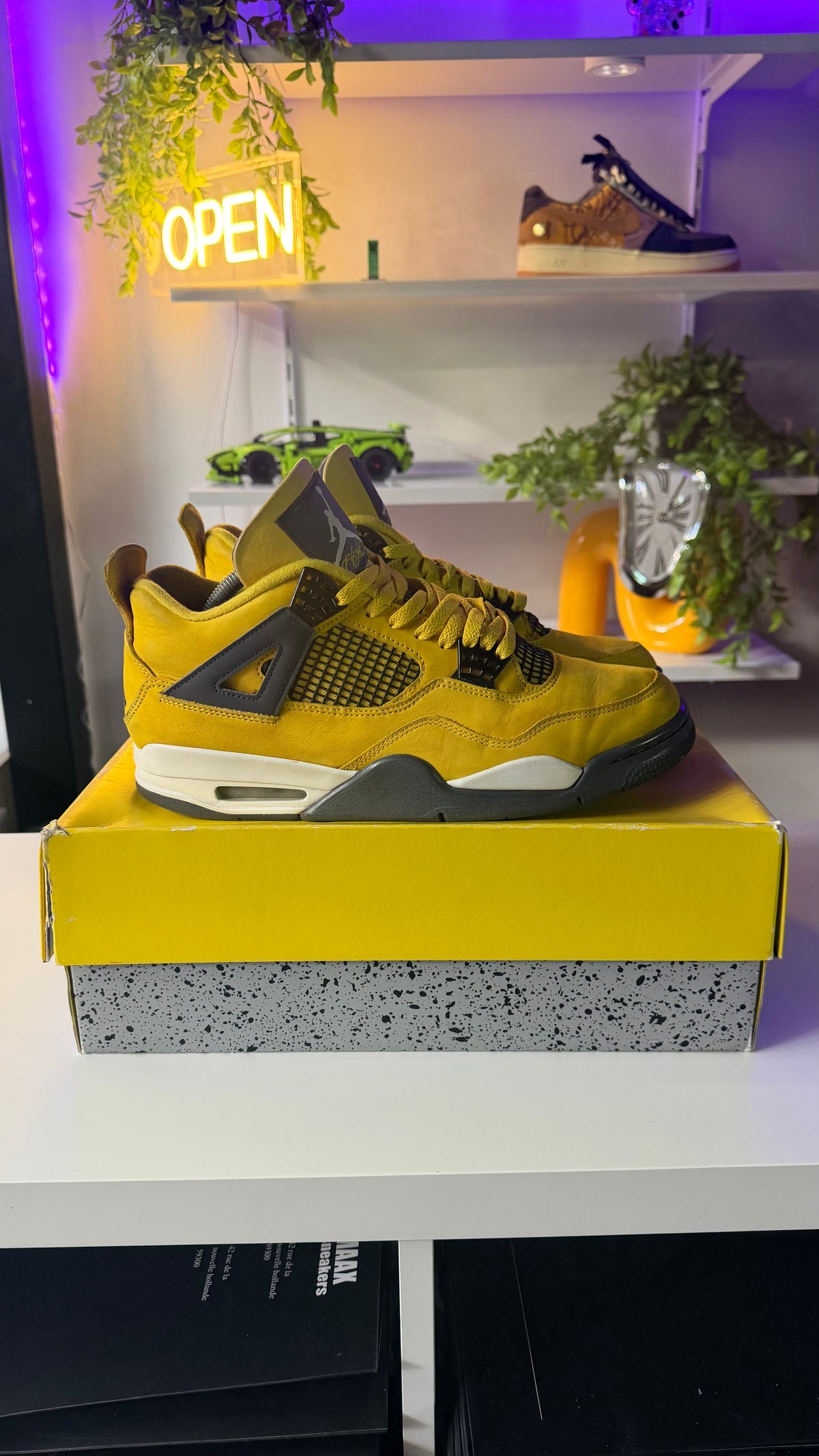 Air Jordan 4 Retro « Lightning » TAILLE 45