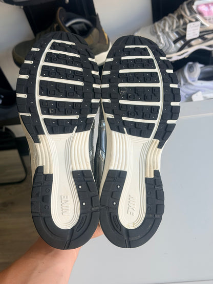 Nike P-6000 - TAILLE 42