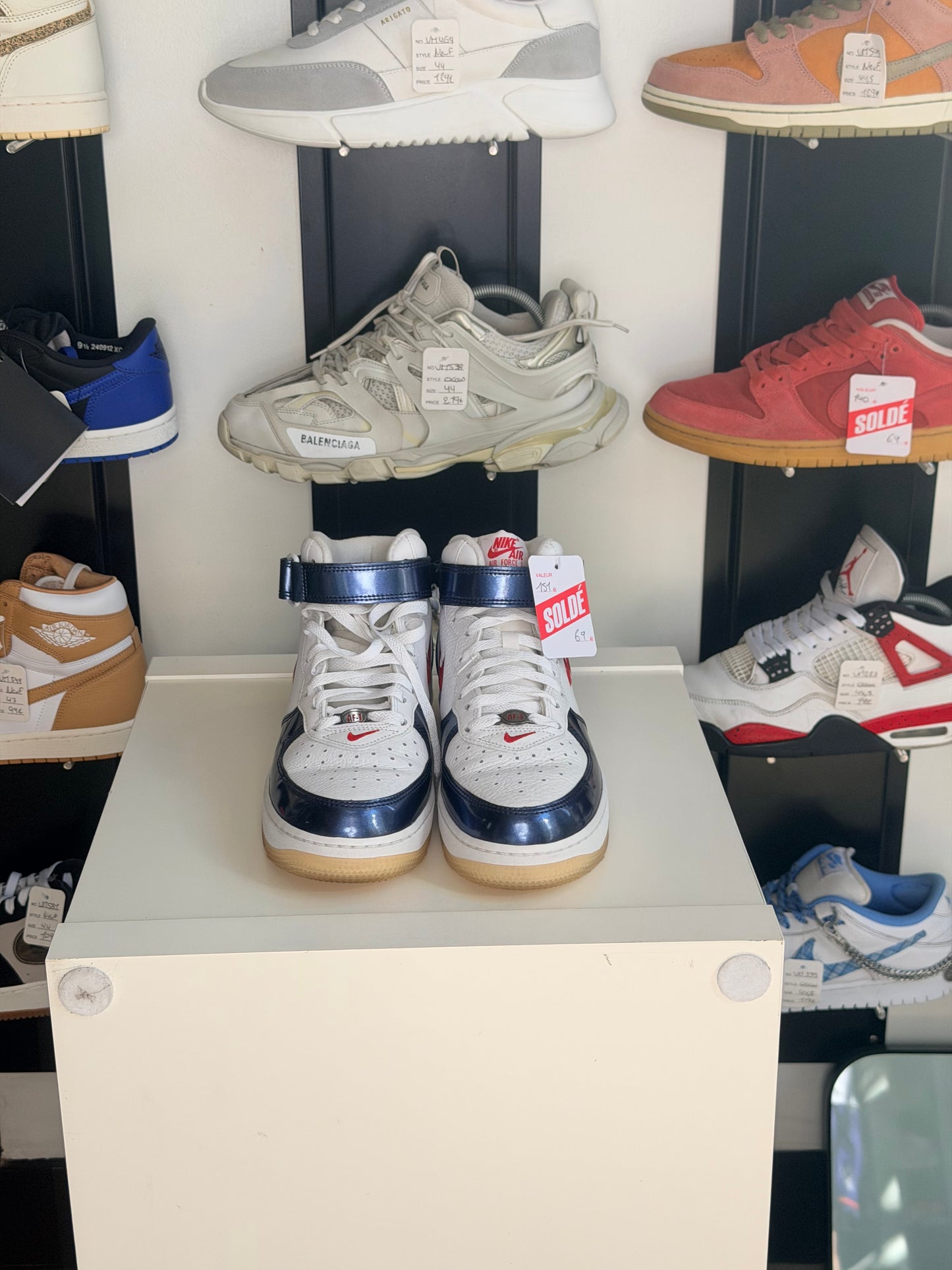 Air force 1 mid jour de l’indépendance - TAILLE 42