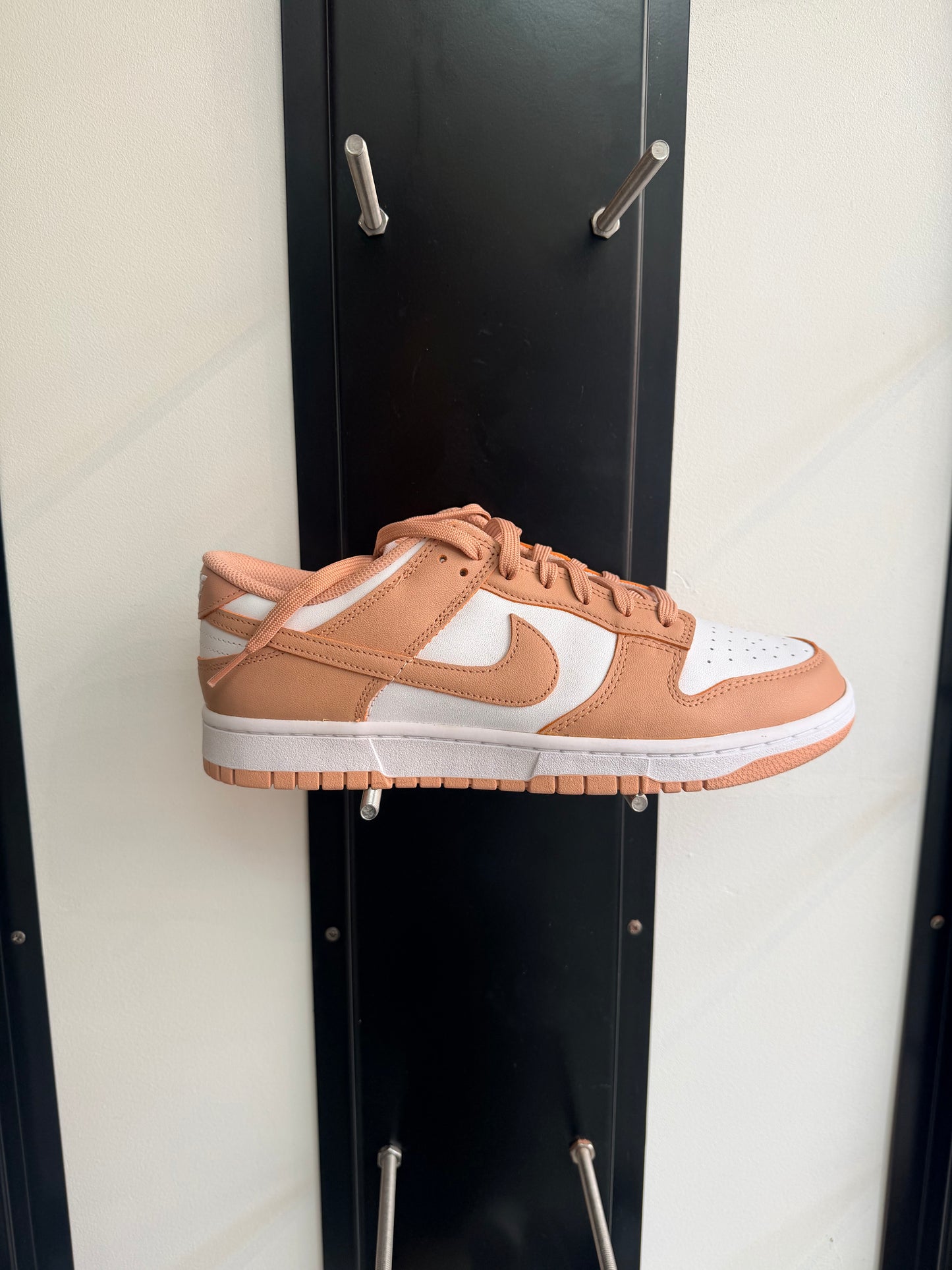 Nike dunk low rose - taille 44