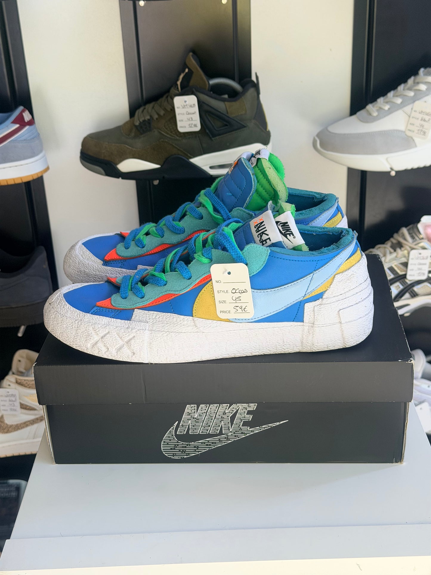 Nike blazer low sacai X kaws - TAILLE 45