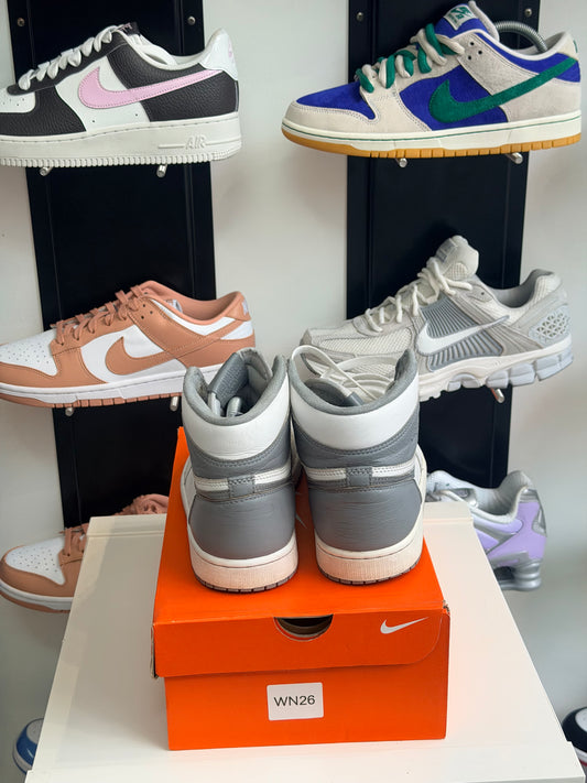 Jordan 1 high OG stealth - taille 41
