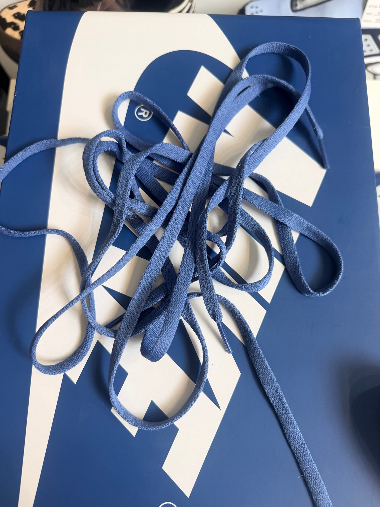 Jordan 1 high OG true blue - TAILLE 43