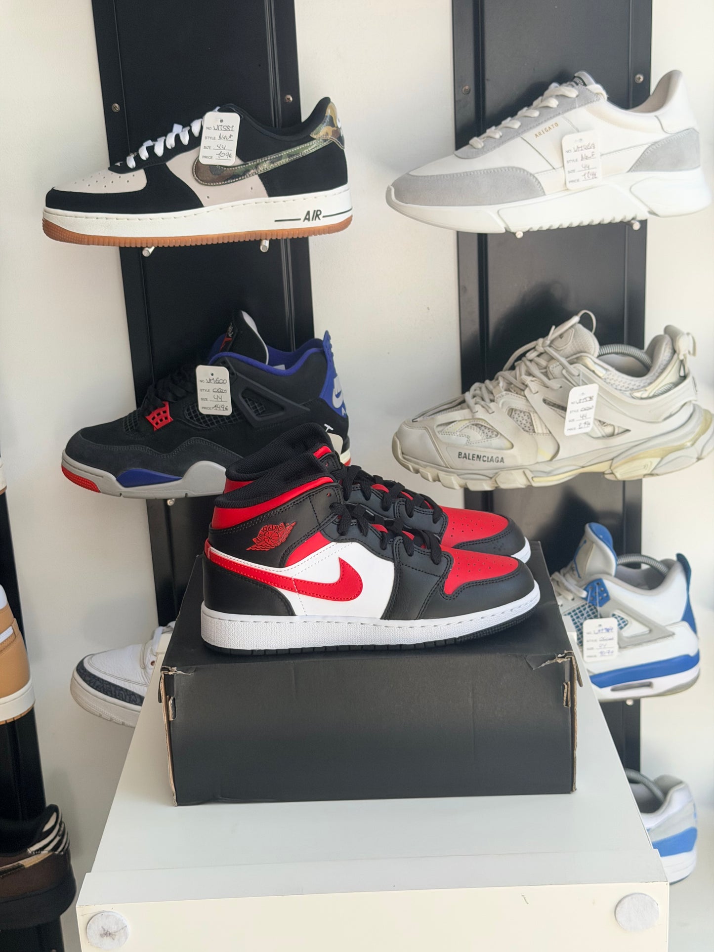 Jordan 1 mid bred - TAILLE 38