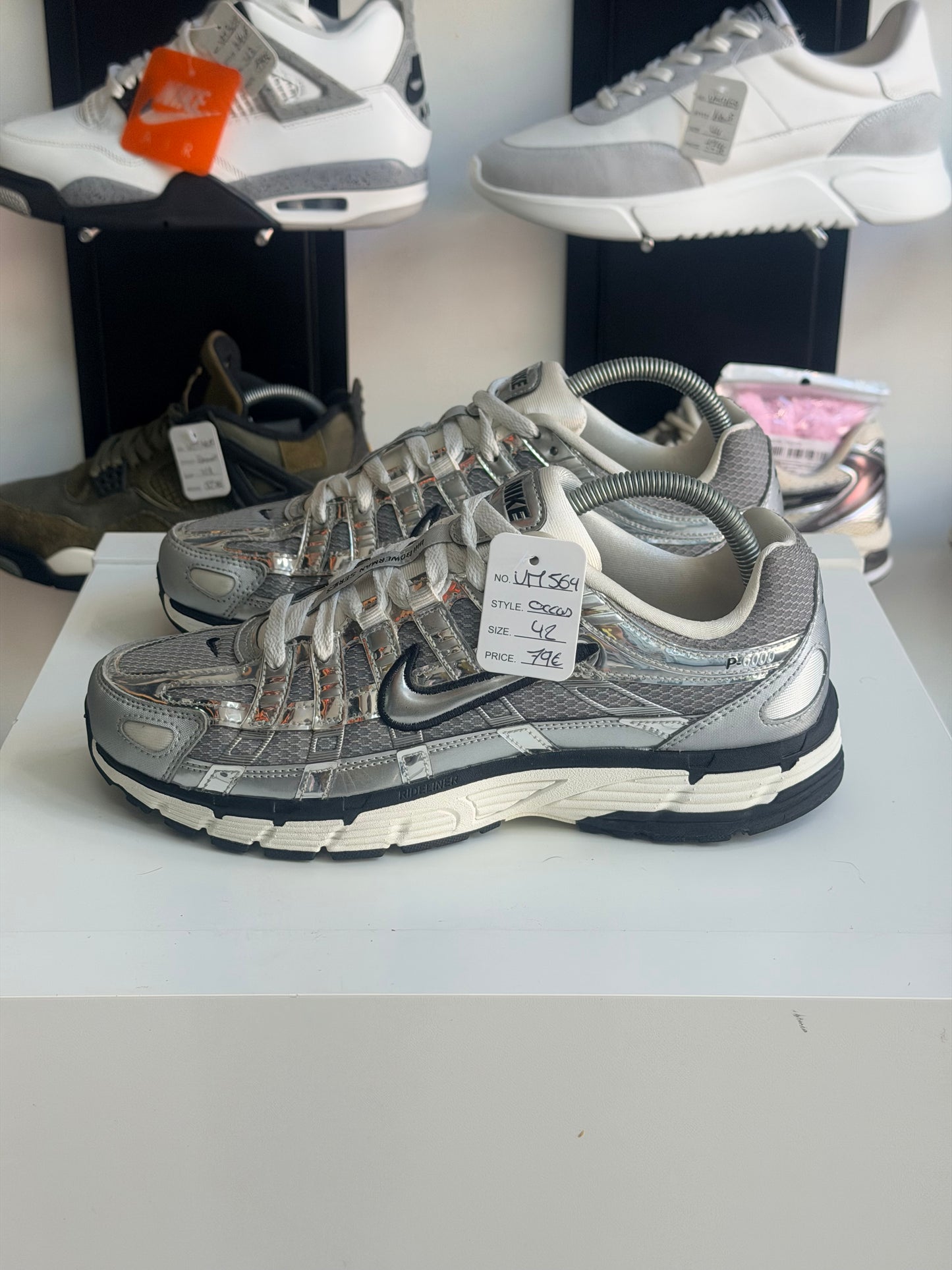 Nike P-6000 - TAILLE 42
