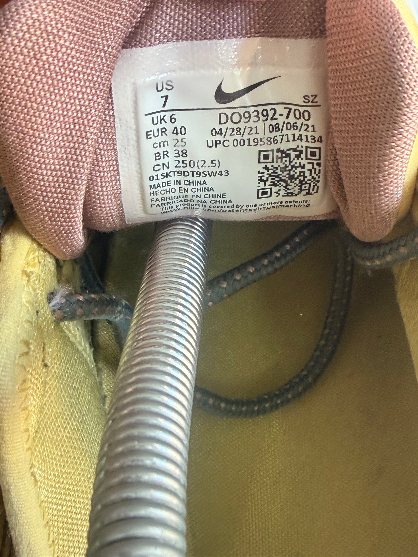 Air Max 1 Travis Scott saturne gold - TAILLE 40