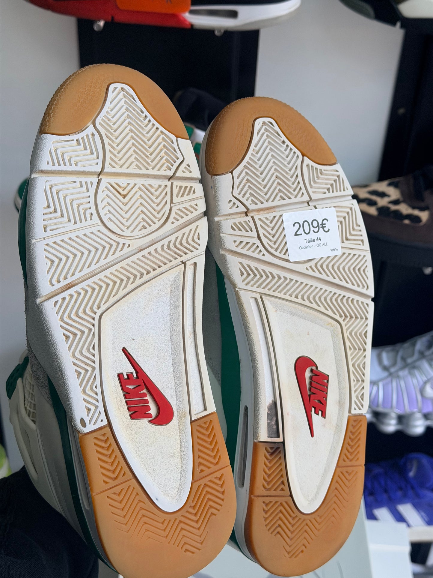 Jordan 4 sb pine Green - taille 44