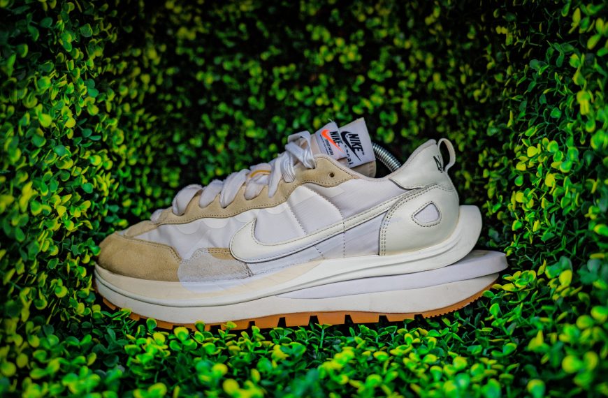 Nike sacai vapporwaffle sail gum – 189€