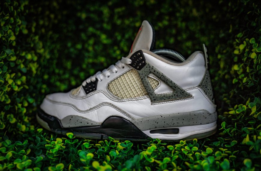Jordan 4 White Cément GOLF – 99€