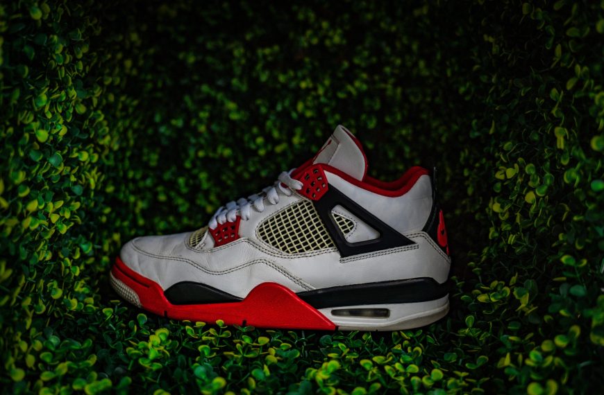 Jordan 4 Fire Red – 149€